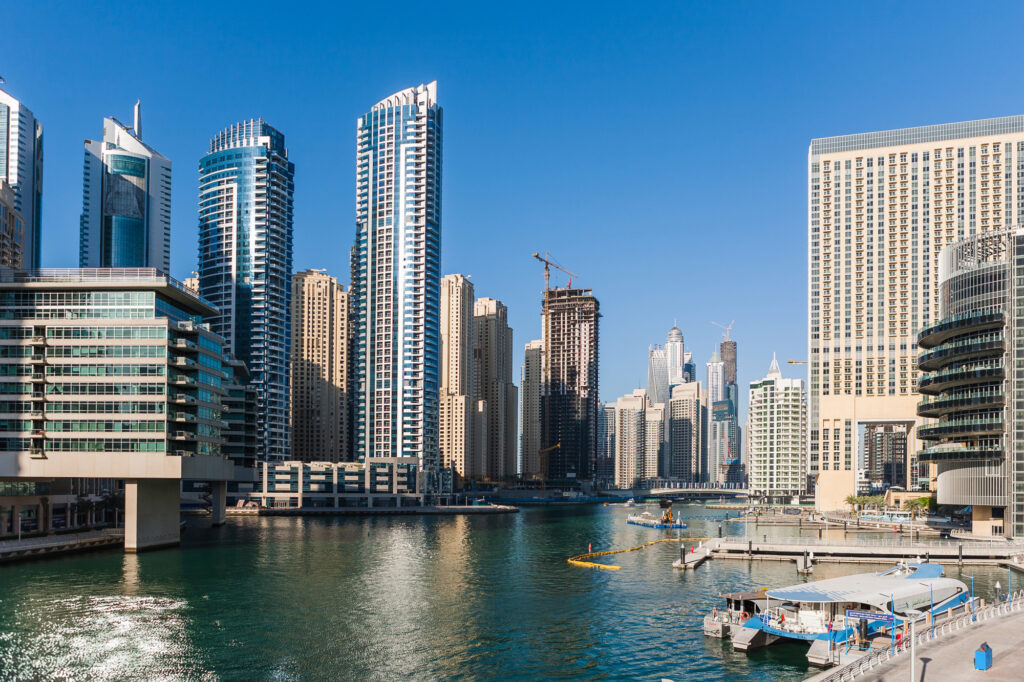 Bróker DIFC en Dubai con licencia DFSA categoría 3A-válido y de cumplimiento