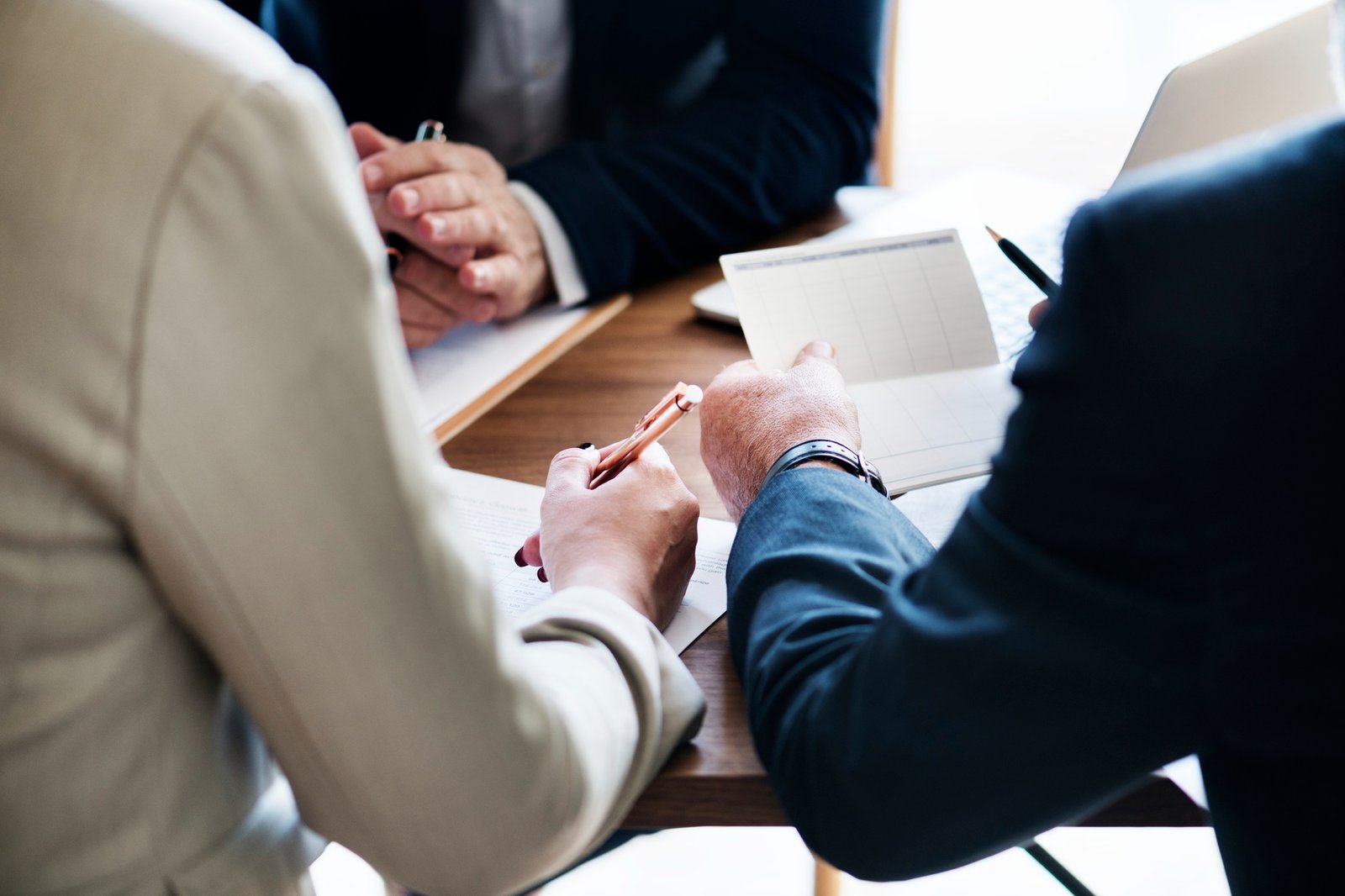 Challenging and Enforcing Arbitration Awards