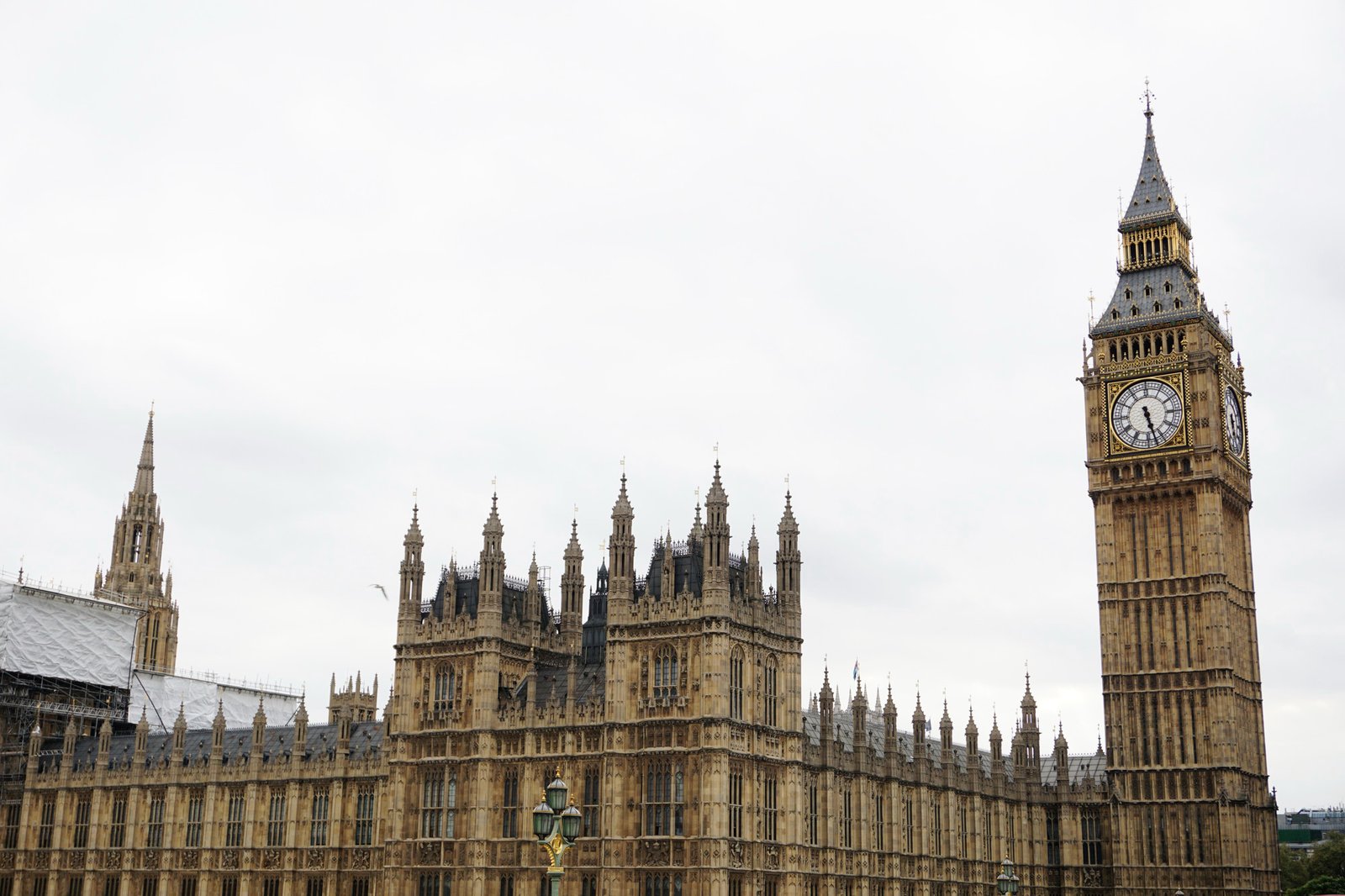 Buy FCA Regulated UK Brokerage – Multi-Asset & Advisory Services