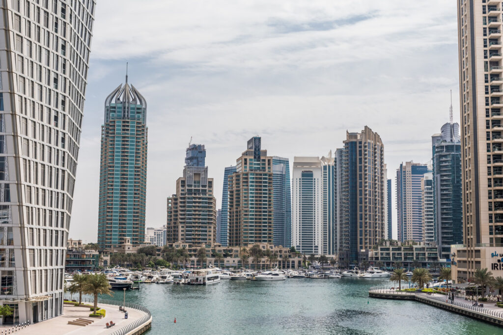 Registro de la empresa en IFZA, Emiratos Árabes Unidos